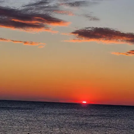 Beachfront Apartment *