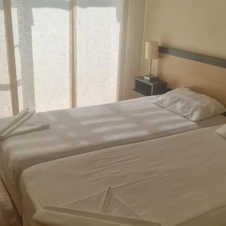 Beachfront Apartament Obzor