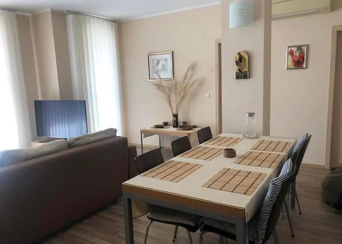 Beachfront Apartment *